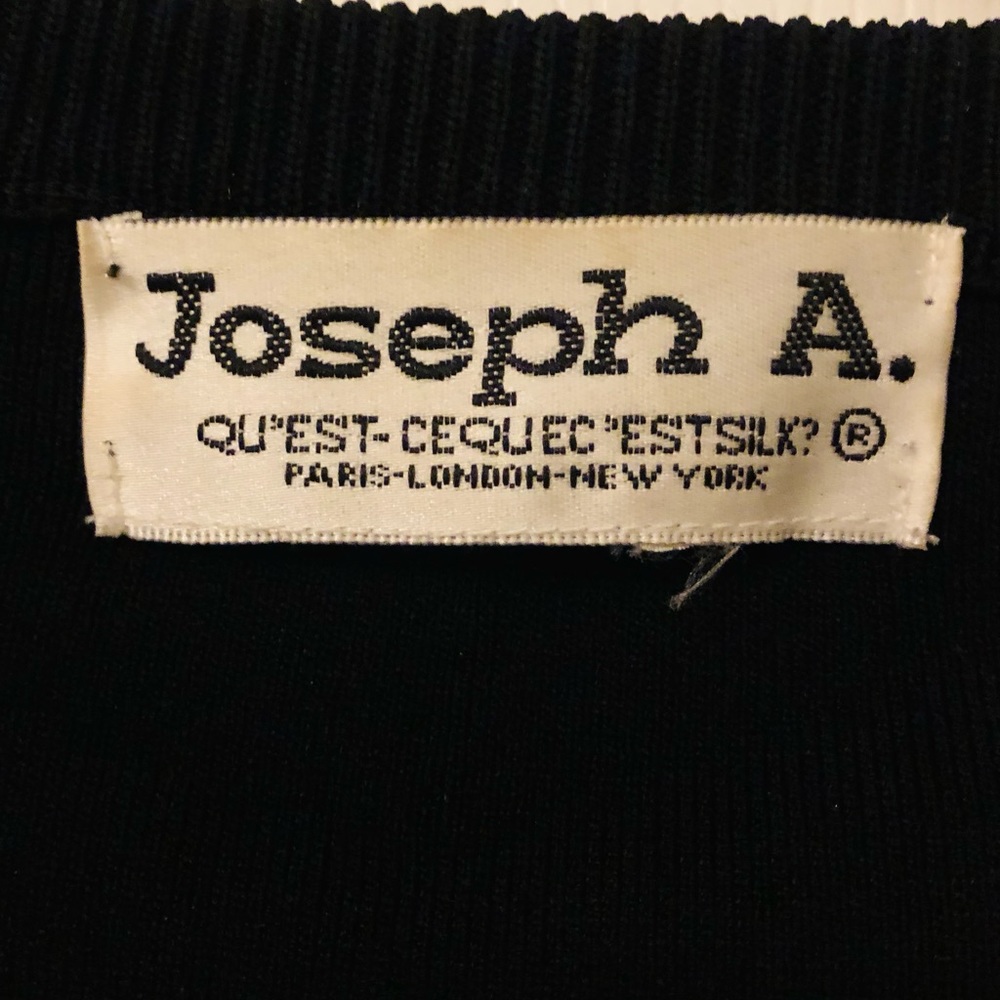 Cute Joseph A. black crop cardigan with floral rhinestone buttons - Picture 5 of 6